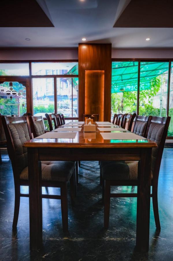 Kathmandu Prince Hotel Экстерьер фото