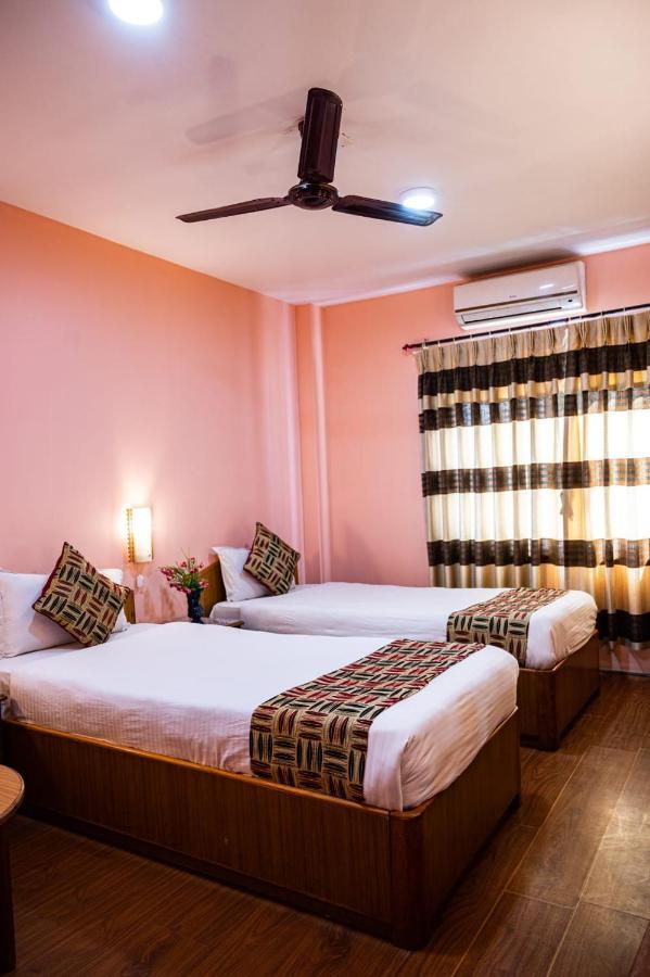 Kathmandu Prince Hotel Экстерьер фото