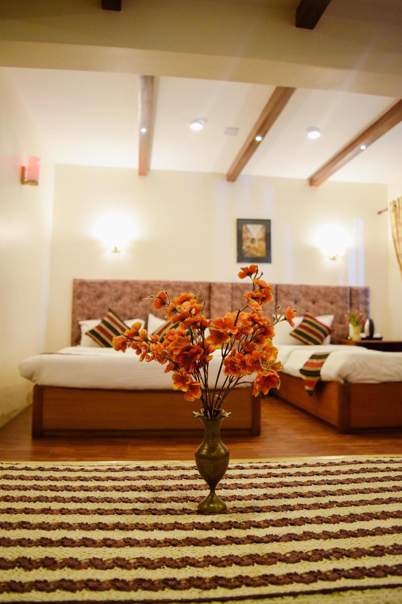 Kathmandu Prince Hotel Экстерьер фото