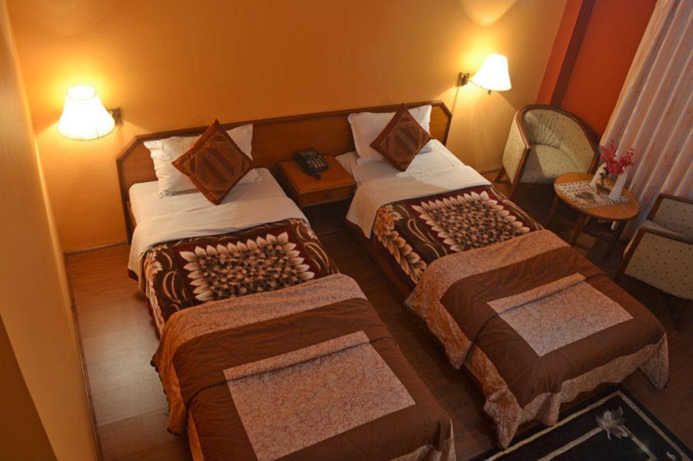 Kathmandu Prince Hotel Экстерьер фото