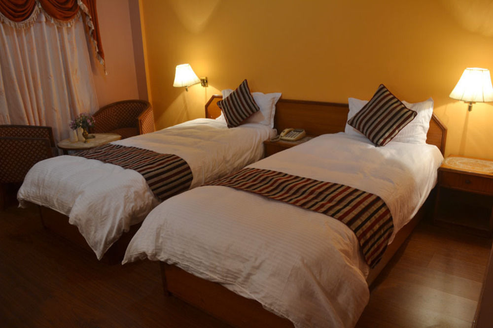 Kathmandu Prince Hotel Экстерьер фото