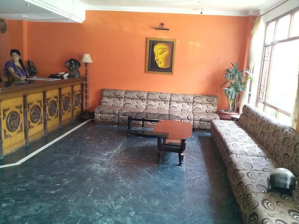 Kathmandu Prince Hotel Экстерьер фото