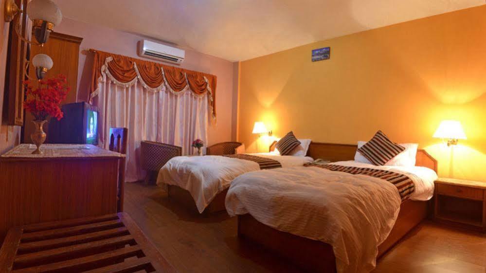 Kathmandu Prince Hotel Экстерьер фото